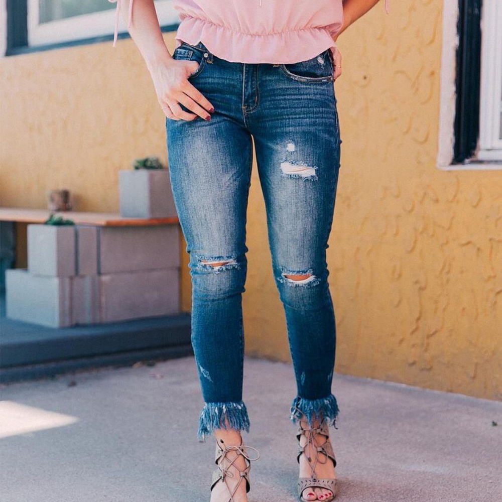 Mid-rise Shredded Hem Kancan Jeans